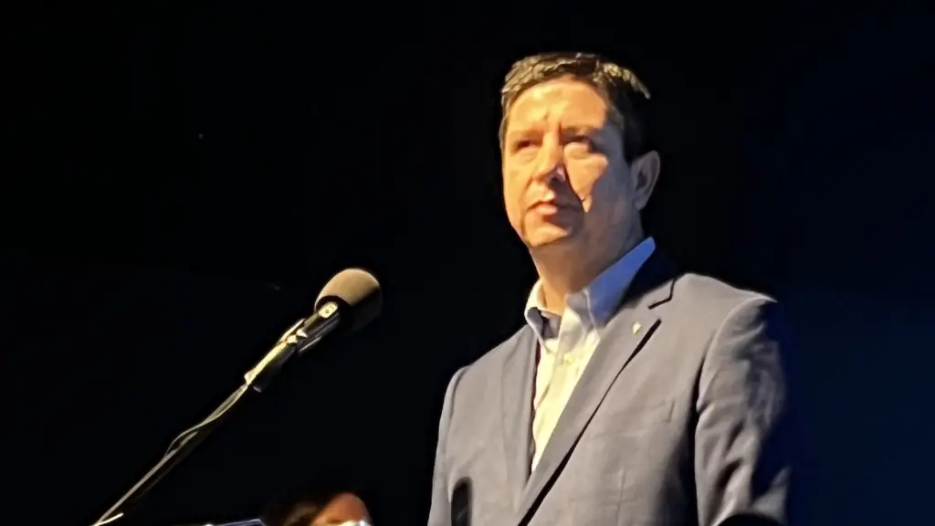 Representante de KDM Empresas en ceremonia de reconocimiento. / KDM Empresas