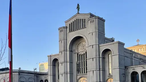 Sacerdote No católico: Arzobispado de Concepción aclara que no está autorizado para ejercer servicios religiosos