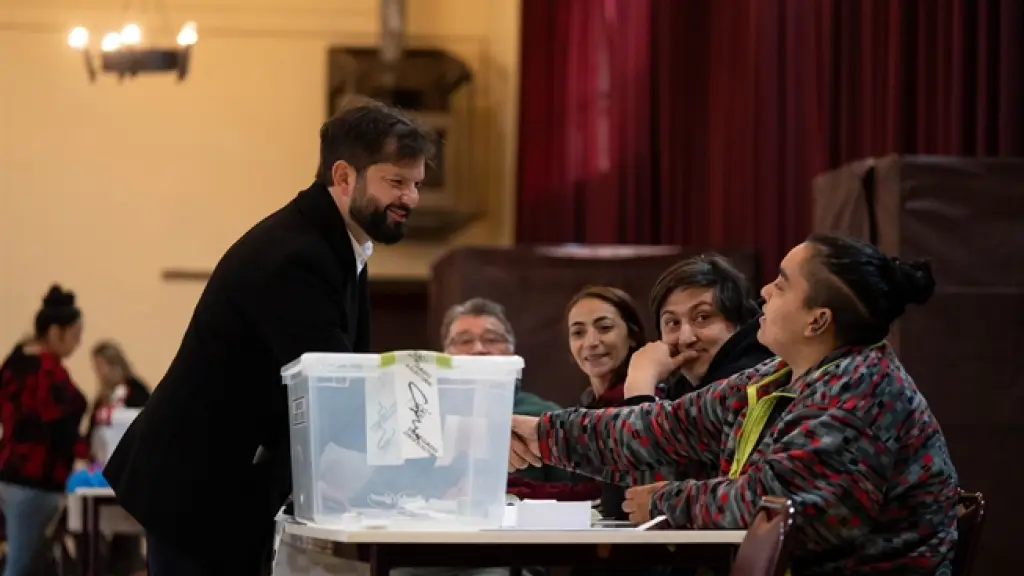 Boric también puso énfasis en el carácter unitario del país y en el rol que deberá asumir quien resulte electo., Gobierno de Chile