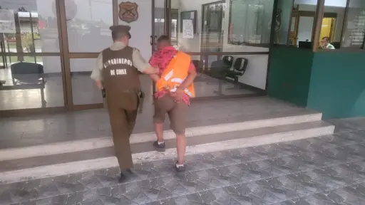 Detienen a hombre por 