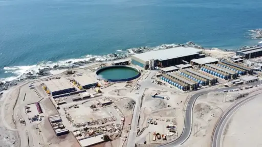 Desalación en Chile: permisos sectoriales y desarrollos de hasta 11 años plantean desafíos ante la sequía