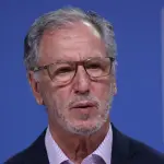 El biministro Álvaro García advirtió eventuales nuevos errores en las tarifas de la luz y convocó a una reunión urgente con las empresas del sector., Gobierno de Chile