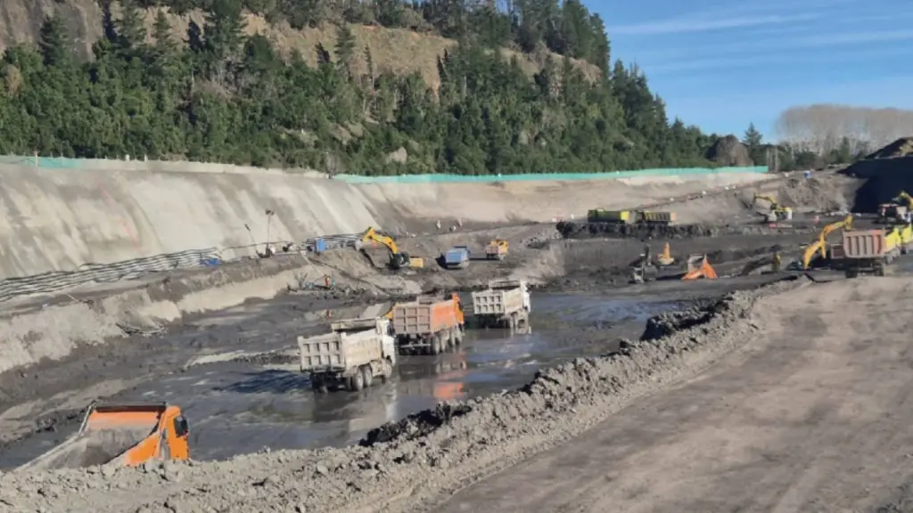La seremi del Trabajo y Previsión Social del Biobío, Sandra Quintana, explicó que el conflicto tiene dos facetas principales. , contexto