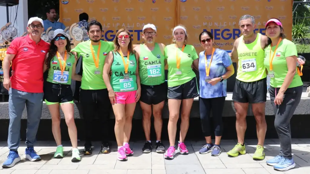 La delegación del CAMLA celebró con orgullo los podios obtenidos en el Sudamericano y en la Media Maratón de Negrete, demostrando el gran nivel del atletismo máster local, La Tribuna