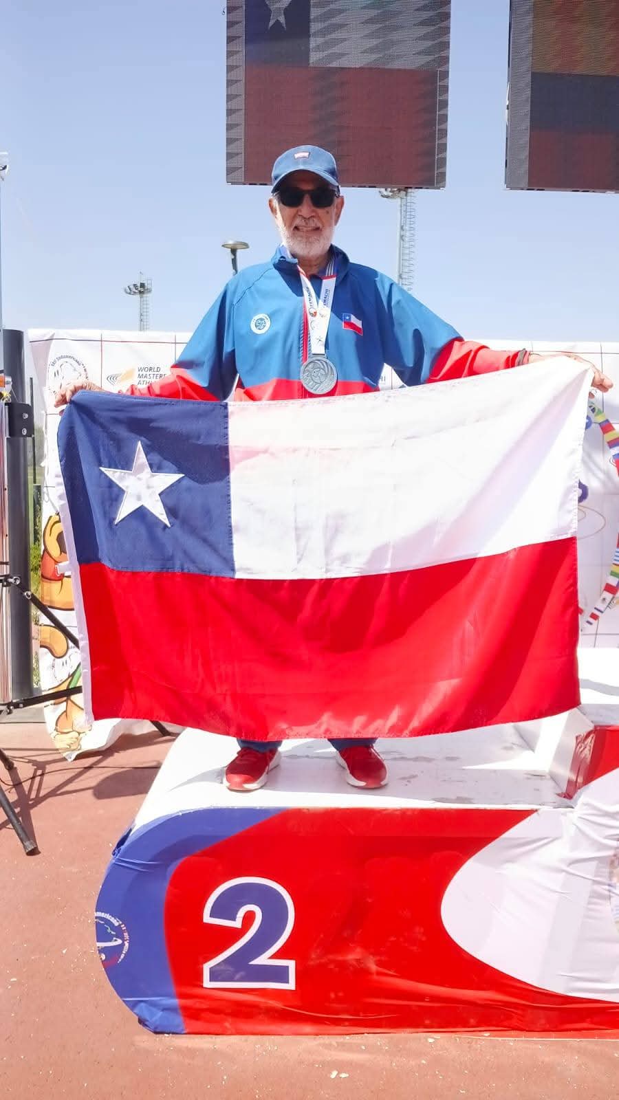 Jorge Roa conquistó tres medallas de plata en 10 kilómetros, cross-country y 5.000 metros planos en el Campeonato Sudamericano de Atletismo Máster / La Tribuna