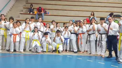 Escuela de Karate Ganbaru de Mulchén cierra el año con destacada participación en el Torneo Nacional WKO 2025