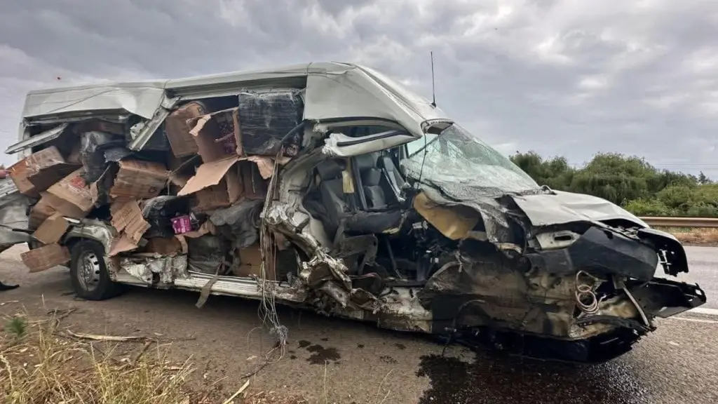 Furgón cargado con fuegos artificiales en Mulchén, Cedida