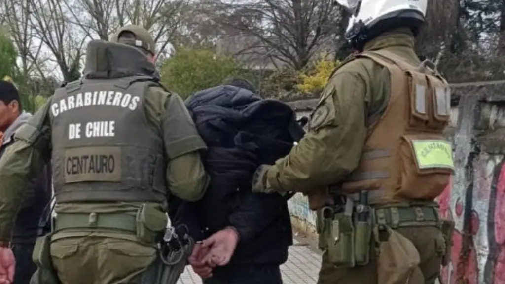 3 detenidos por pirotecnia, armas y municiones en Quilleco, Contexto