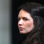 Irina Karamanos, Emol