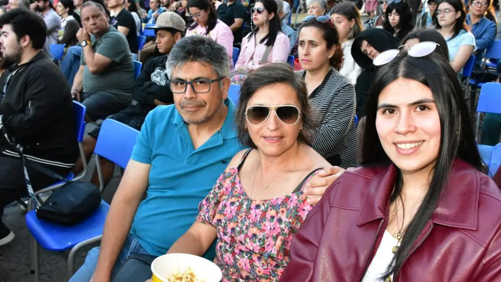 Luis Vidal, Lucía Muñoz y Daniela Vidal. | Diario La Tribuna