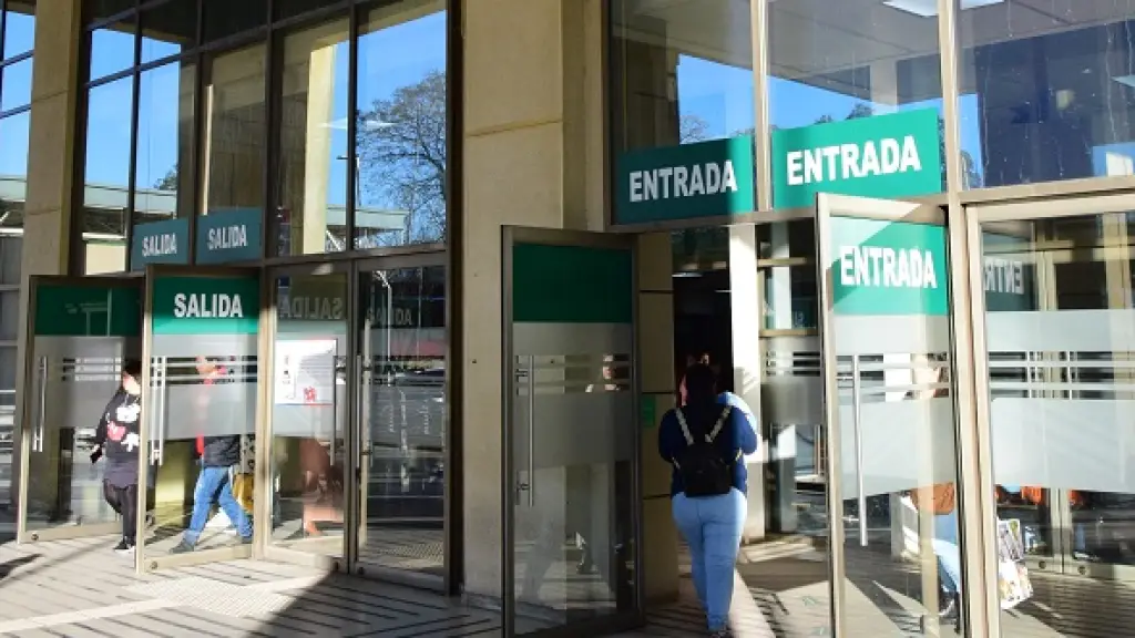 Funcionario vinculado a cambio de bebés en Los Ángeles ya no trabaja en el hospital., La Tribuna