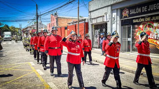 Bomberos de Nacimiento celebró su 96° aniversario con desfile y ceremonia