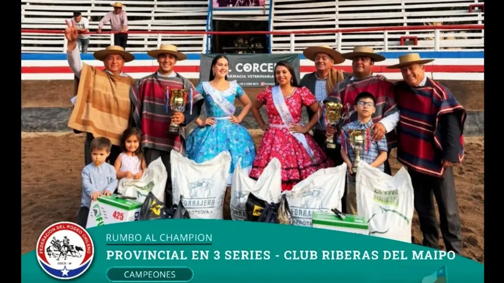 Cristóbal Cortina y Gonzalo Abarca celebran el triunfo en el Rodeo Provincial del Club Riberas del Maipo tras sumar 36 puntos buenos, Los Ángeles