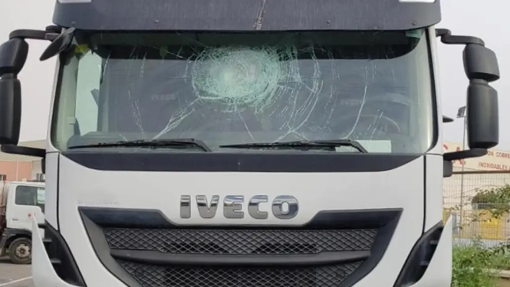 Apedreamientos, Cedida