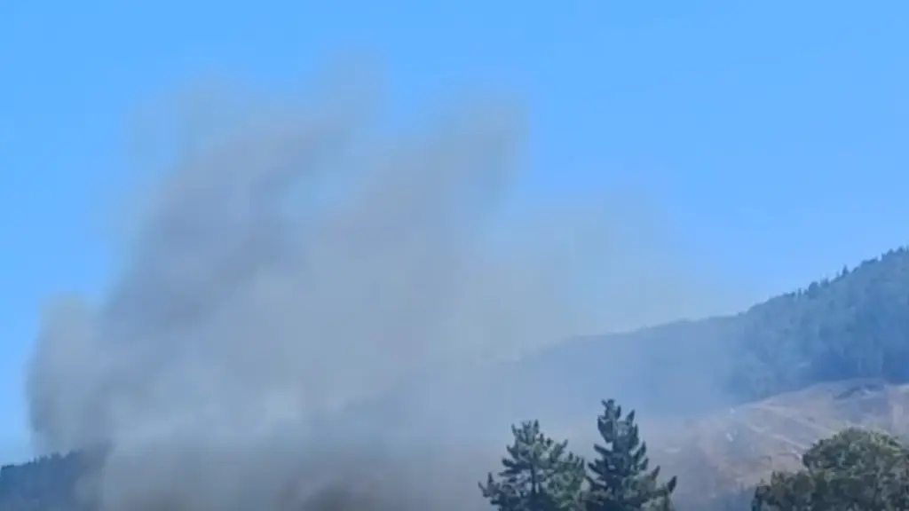 El comandante Alex Chavarría entregó tranquilidad respecto a la evolución del siniestro., Emergencias Chile Biobío