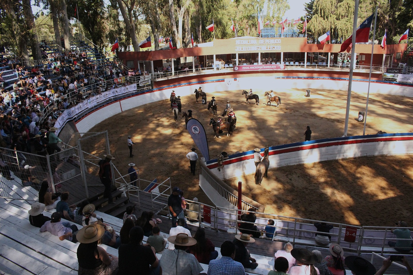 El joven participó en la categoría Gran Bárrilete Americano, instancia en la que se presentó junto a su caballo Corretiao. / Municipalidad de Yumbel