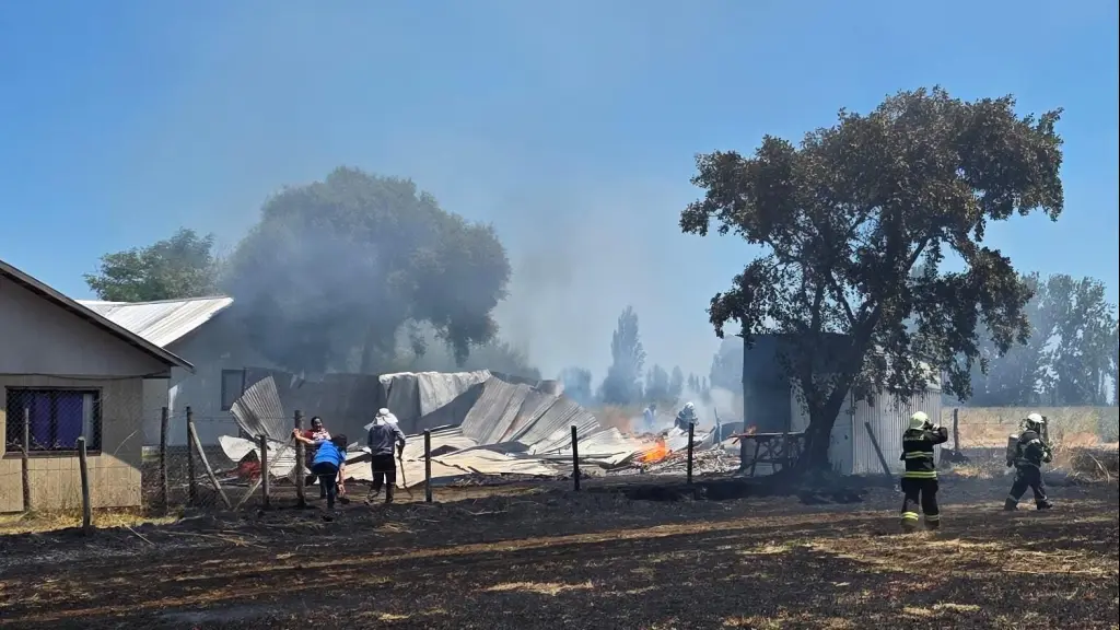 Incendio en sector San Luis en Los Ángeles, Cuerpo de Bomberos de Los Ángeles y Poder de Dios 