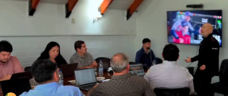 Felipe Horta, productor general del Copec RallyMobil, durante la presentación oficial ante el Concejo Municipal de Nacimiento, donde se confirmó la histórica llegada del campeonato a las comunas de Nacimiento y Negrete en mayo de 2026 / La Tribuna