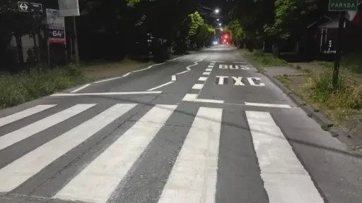 Demarcación vial avanza en distintos puntos de Los Ángeles para reducir riesgos de accidentes