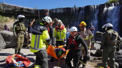 Simulacro en Los Saltos del Laja refuerza llamado al autocuidado en zonas de baño no habilitadas