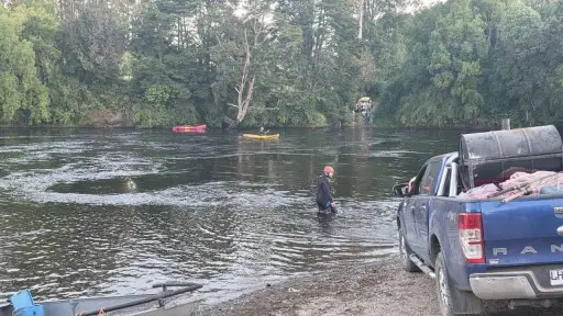 Padre muere tras rescatar a su hijo de 6 años en aguas del río Maullín