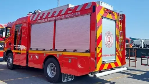 Incendio de microbasural movilizó a Bomberos en Mulchén