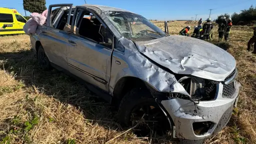 Volcamiento de vehículo en la Ruta 5 Sur deja dos heridos en Los Ángeles