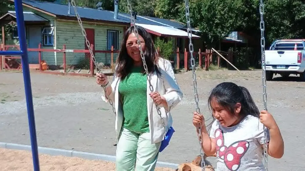 Una nueva plaza de juegos infantiles inauguró Alto Biobio, Municipalidad de Alto Biobío