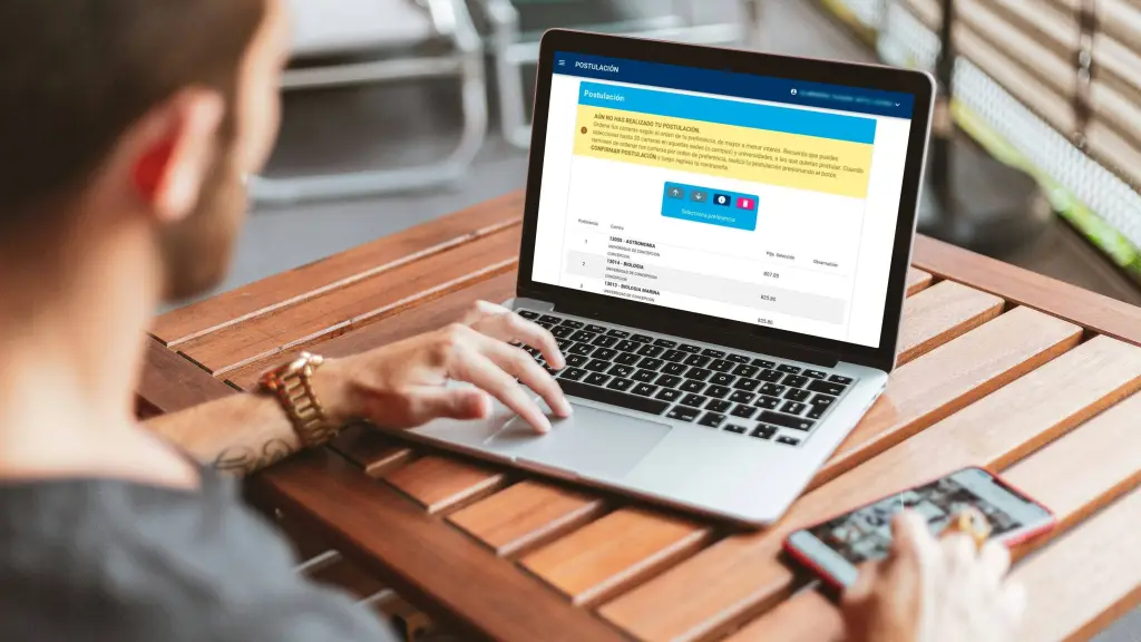 Los postulantes deben completar tres pasos en el portal de Acceso Educación Superior: revisión de datos académicos, selección de hasta 20 carreras y ordenamiento según preferencia personal, La Tribuna