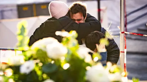 Autoridades confirman 40 muertos y 115 heridos tras incendio en bar en Suiza