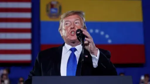 Trump afirma que Estados Unidos podría gobernar Venezuela y explotar su petróleo por años