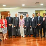 Representantes de las seis ramas productivas de la CPC entregaron el documento, que plantea medidas para impulsar la inversión, el crecimiento y el empleo.