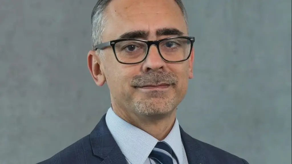 Erik Álvarez, Cedida