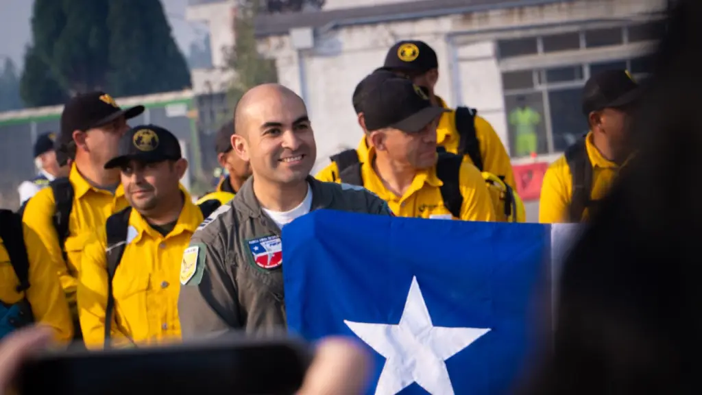 145 brigadistas forestales mexicanos colaboran en el combate de incendios en Biobío, DPR Biobío