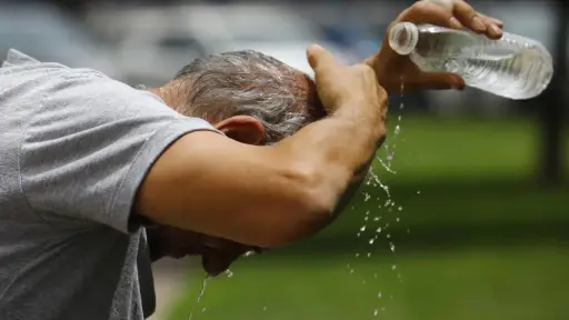 Calor extremo y salud mental: cómo las altas temperaturas impactan el bienestar y qué medidas tomar