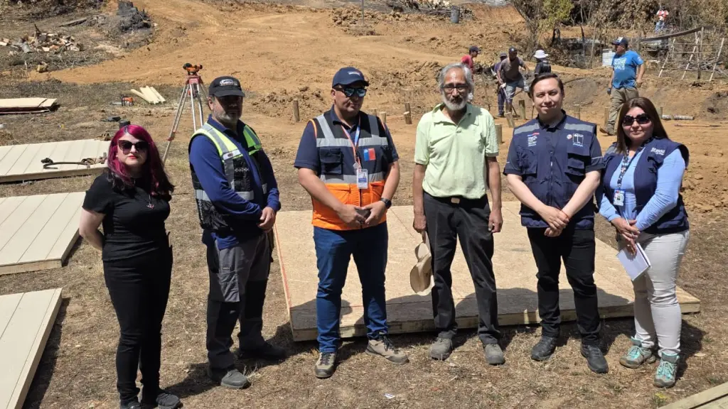 Gobierno inicia entrega de viviendas de emergencia en Nacimiento a una semana de incendio forestal , DPR BioBio