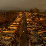 Desafío Levantemos Chile llama a una respuesta nacional para reconstruir comunidades arrasadas por incendios en el sur, cedida