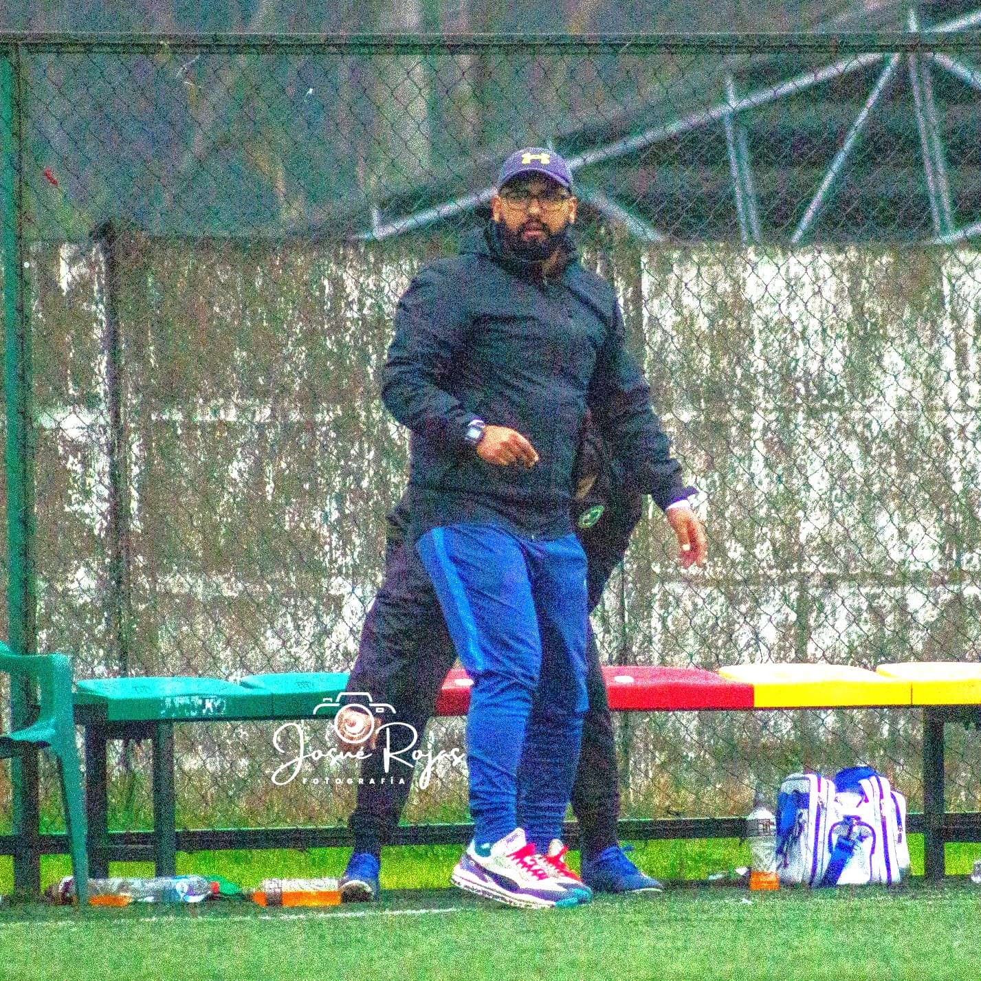 Juan Higueras Vicencio regresa a Comunal Cabrero con la misión de consolidar al equipo en la Tercera División A tras casi ocho años, luego del llamado de Alfonso Bustamante quien vio en el estratega un aporte para el armado del plantel / La Tribuna