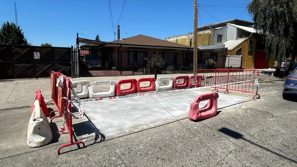 Intervención en superficie vial en uno de los puntos considerados dentro de los trabajos en ejecución., Municipalidad de Los Ángeles