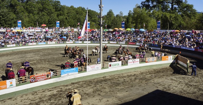 Dirigentes y autoridades de la Asociación Biobío afinan detalles del Clasificatorio Sur que se desarrollará entre el 25 de febrero y el 1 de marzo / La Tribuna