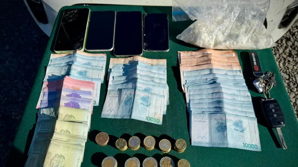 Drogas y diversas especies fueron incautadas por Carabineros., Cedida