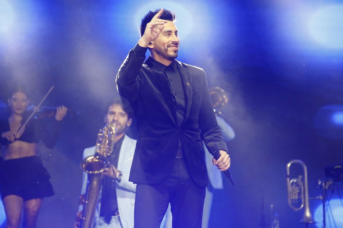 Noche de Brujas celebró el Día de los Enamorados junto al público angelino en el Estadio Municipal. / Municipalidad de Los Ángeles