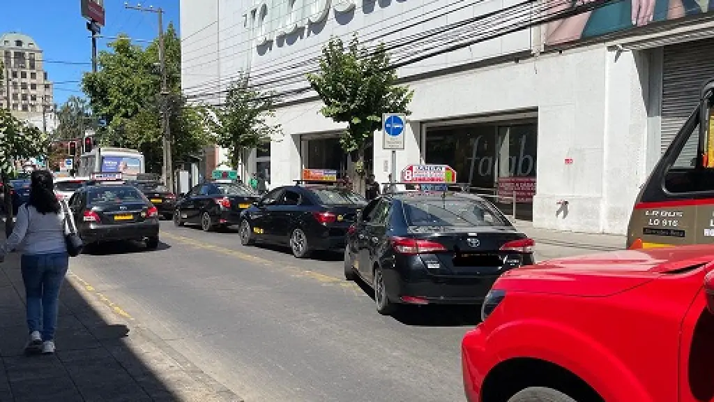 Los Ángeles mantiene cerca de mil colectivos en circulación pese a baja regional de 3,2%, La Tribuna