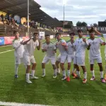 Tras el gol, la celebración de los angelinos, La Tribuna