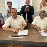 Alcalde de Quilaco y Gobernador Regional del Biobío firman convenio para adquirir vehículos inclusivos, Municipalidad de Quilaco