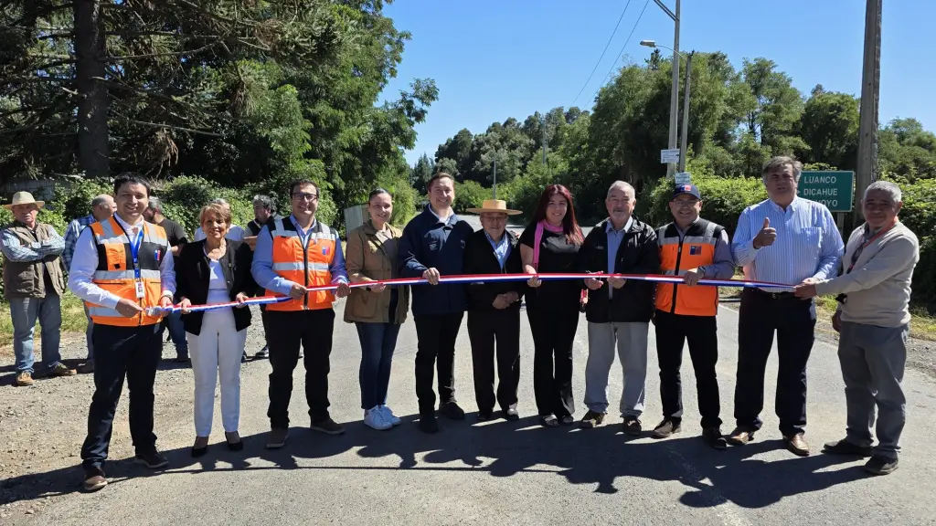 Inauguran pavimentación camino Curanadú Luanco en Los Ángeles, DPP Biobio