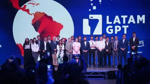 Chile lanzó Latam-GPT, el primer modelo de inteligencia artificial creado en la región con enfoque latinoamericano