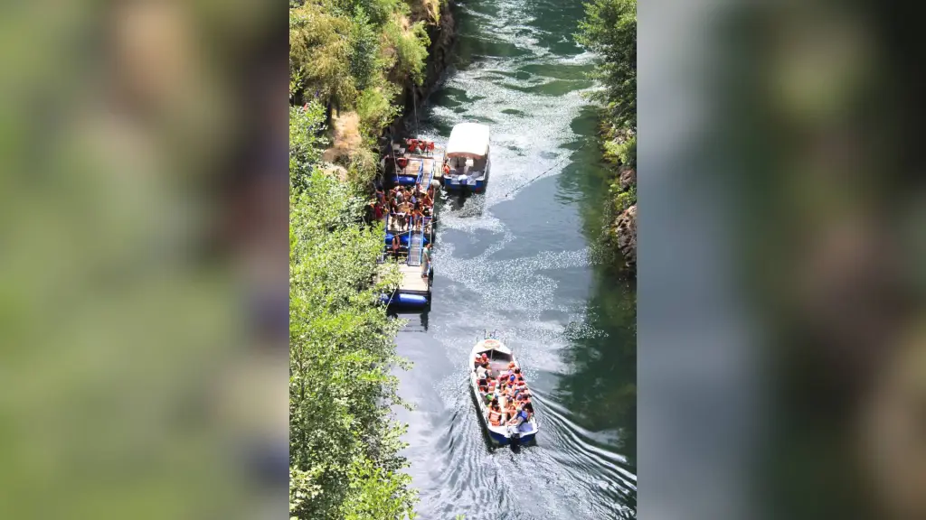 El Paseo en Lancha Buenaventura es uno de los recorridos más característicos del sector Saltos del Laja y estuvo suspendido por más de dos semanas en plena temporada de verano., Nicolás Maureira | Archivo