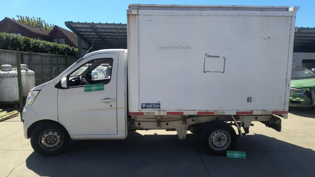 Carabineros de la Patrulla Centauro en Los Ángeles recuperaron una camioneta robada en esta ciudad, Cedida