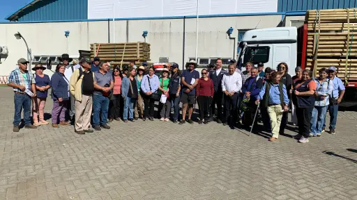 Agricultores de Laja afectados por incendios forestales reciben ayudas tempranas